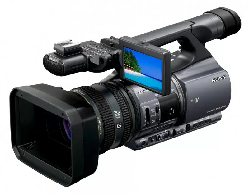 Профессиональная видеокамера SONY-DCR-VX-2200E