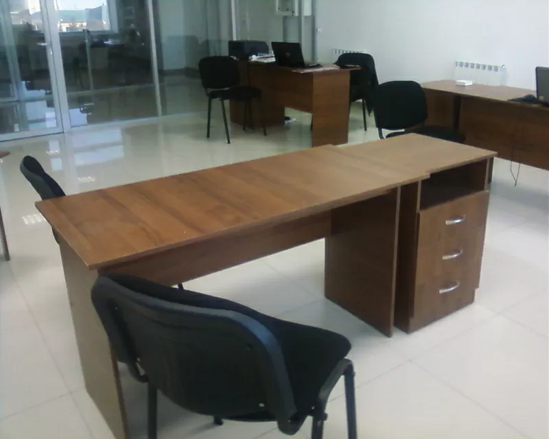Комплект офисной мебели 2