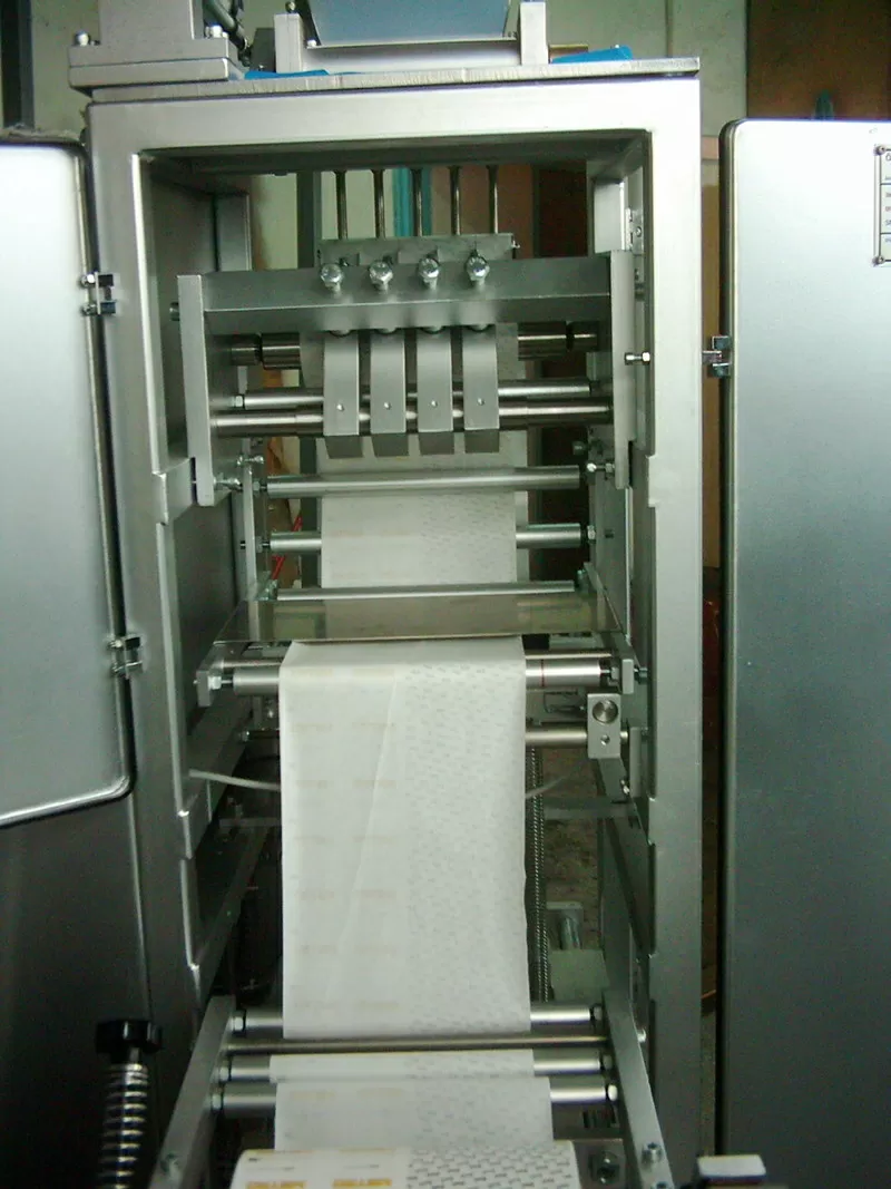 Автоматы для упаковки сыпучих продуктов в стики и саше